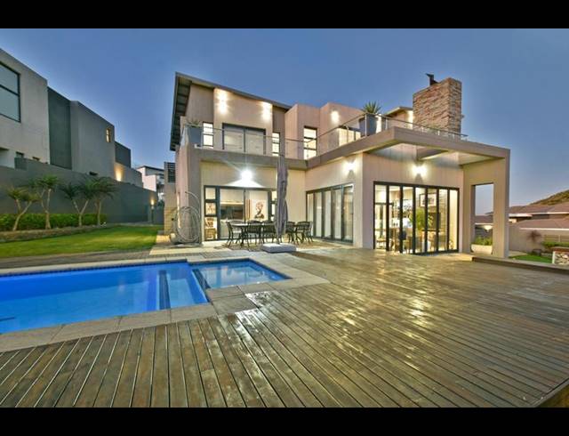 4 BEDROOM HOUSE FOR SALE IN EYE OF AFRICA